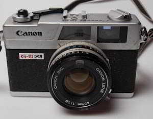 Canon Canonet QL19 G-III 35mm camera