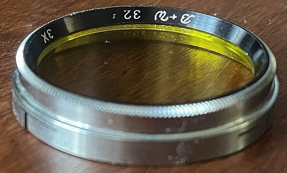 Second hand B+W 32mm push-on 3x Yellow