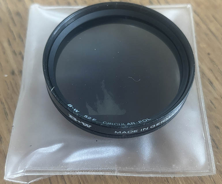 B+W 52mm Linear polarising Filter