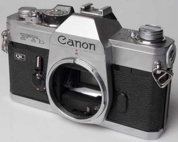 Canon FTb QL 35mm camera