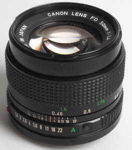 Canon 50mm f/1.4  FD 35mm interchangeable lens