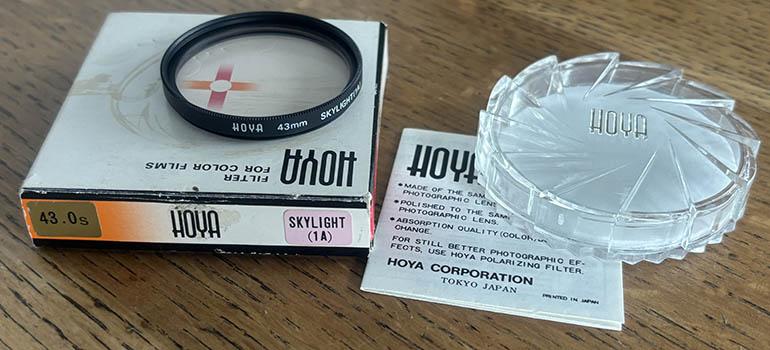Hoya 43mm skylight 1A  Filter
