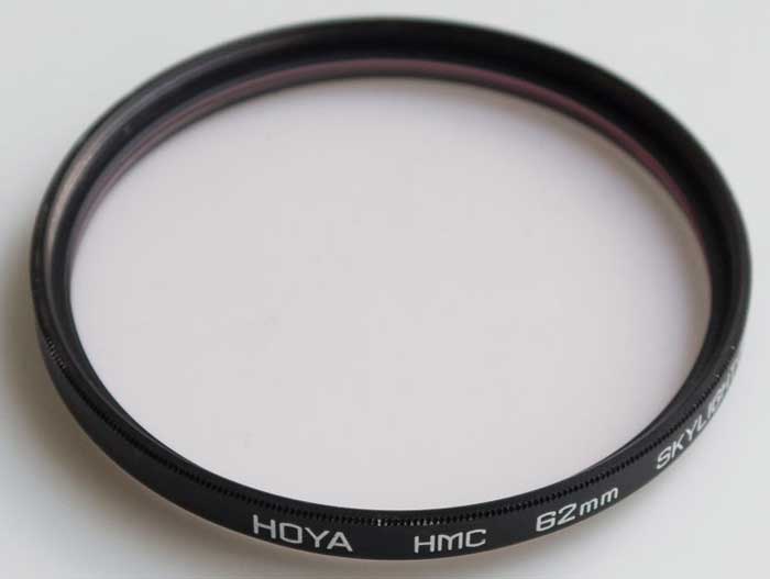 Hoya 62mm HMC Skylight 1B Filter