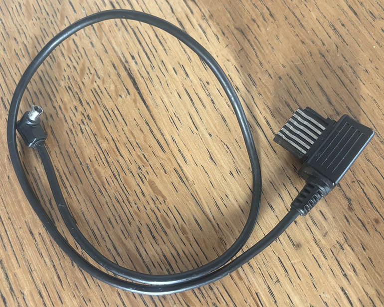 Metz 45-47 straight flash sync cable  Flash accessory