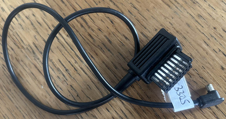 Metz 60 Series straight flash sync cable  Flash accessory