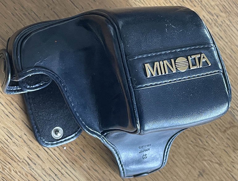 Pre-owned Minolta Ever Ready CF-51 flap
