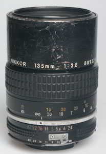 Nikon Nikkor 135mm f/2.8 35mm interchangeable lens