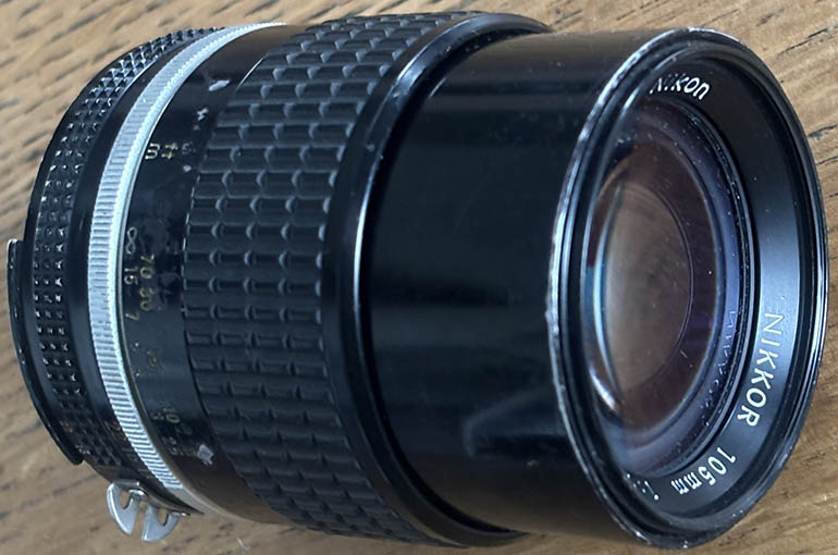 Nikon 105mm f/2.5 AIS 35mm interchangeable lens