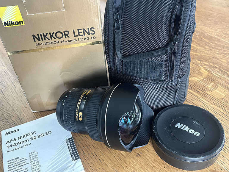 Nikon 14-24mm f/2.8 G ED AF-S Nikkor 35mm interchangeable lens
