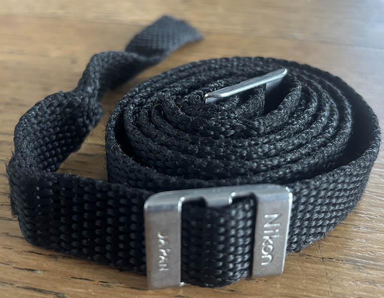Nikon 17mm Black  Camera strap