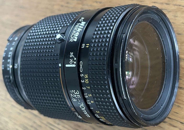 Nikon 35-70mm f/2.8 AF Nikkor 35mm interchangeable lens