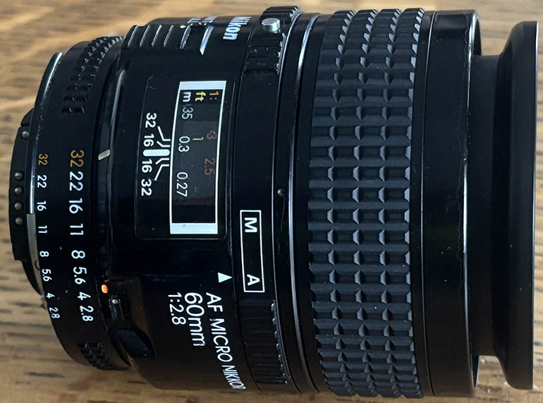Nikon 60mm f/2.8 AF Micro Nikkor   35mm interchangeable lens