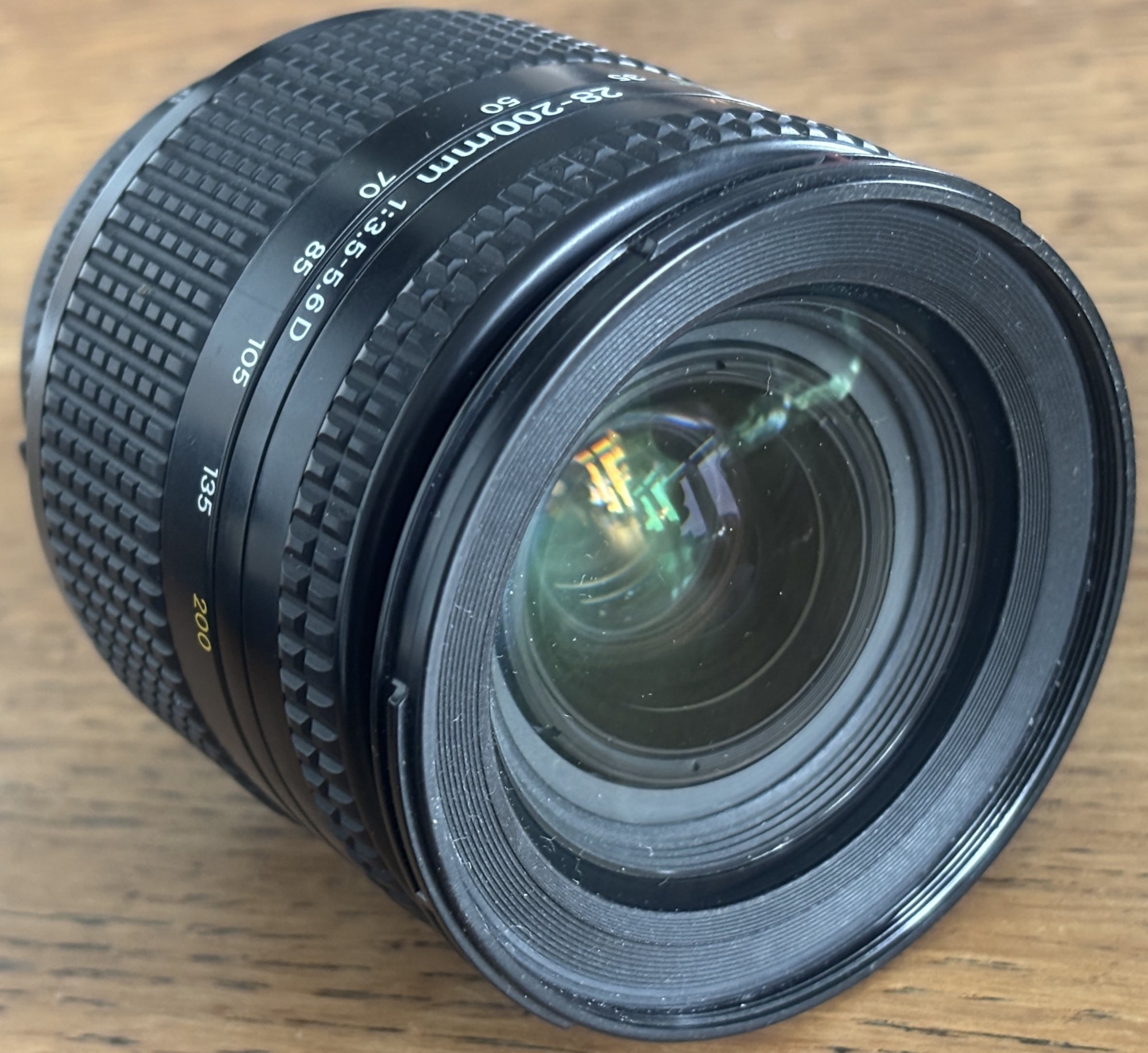 Nikon AF Nikkor 28-200mm f/3.5-5.6D