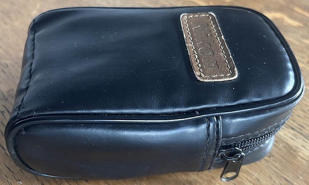 Second hand Nikon chunky compact