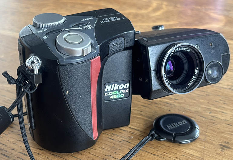 Nikon Coolpix 4500 Digital Camera