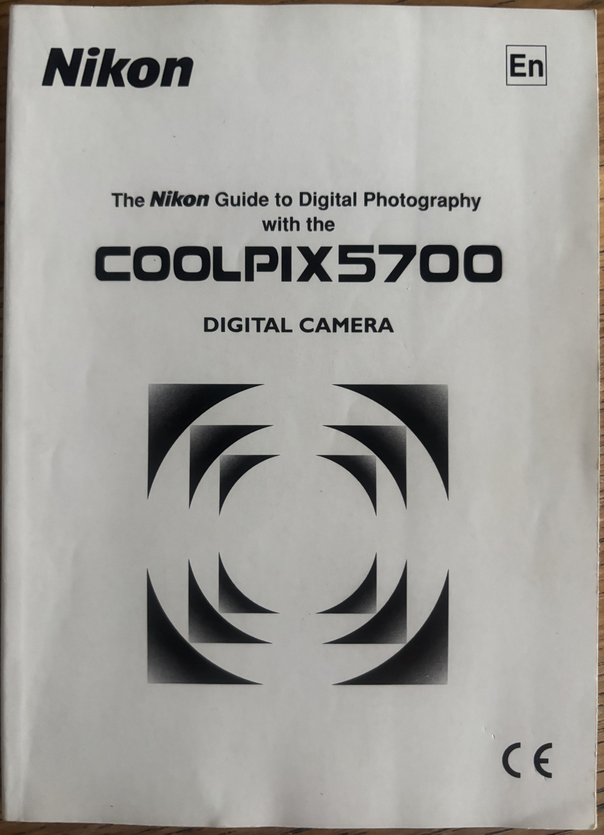 Pre-owned Nikon Coolpix 5700