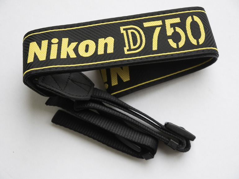 Nikon AN-DC14 D750  Camera strap