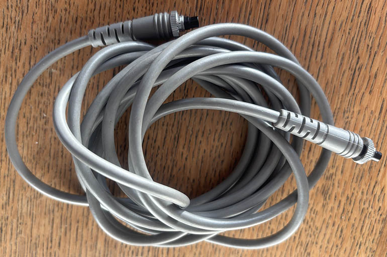 Nikon SC-19 TTL Multi-Flash Sync Cord  Remote control