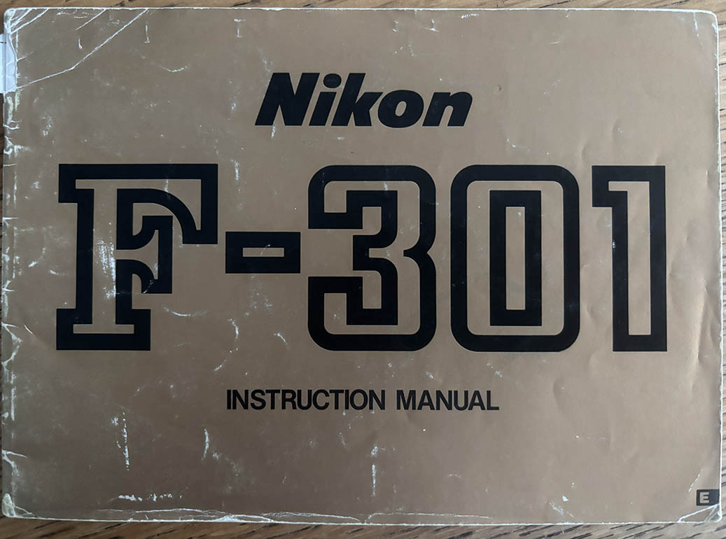 Nikon F-301 gold Instruction manual
