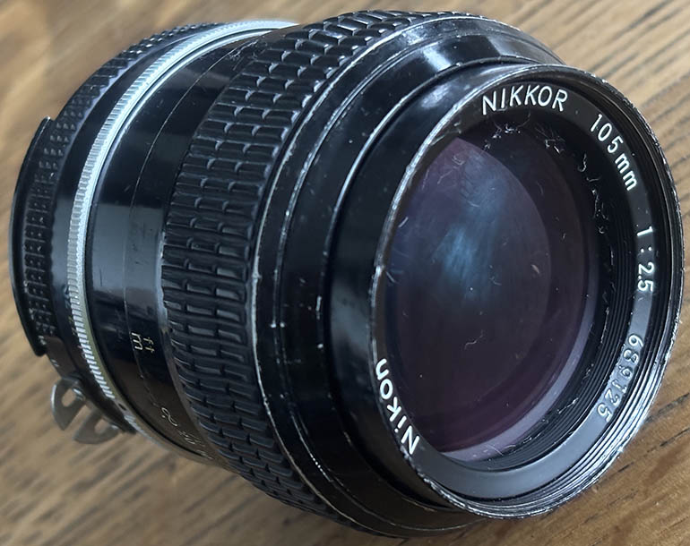 Nikon 105mm f/2.5 AI 35mm interchangeable lens