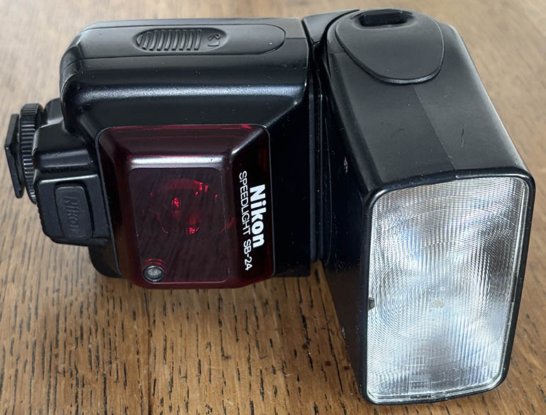 Nikon SB-24 Speedlight Flashgun