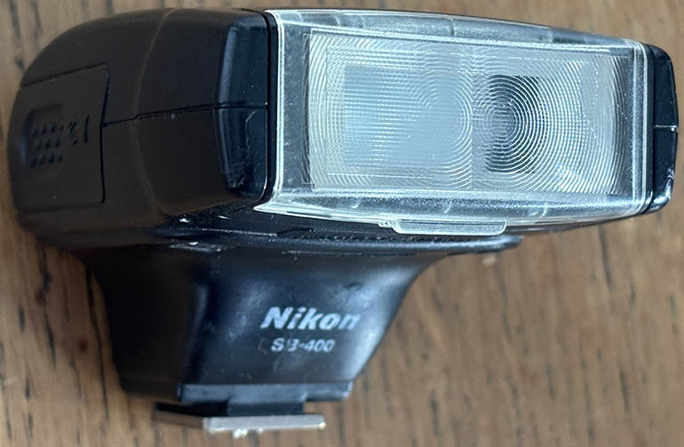 Nikon SB-400 Speedlight Flashgun