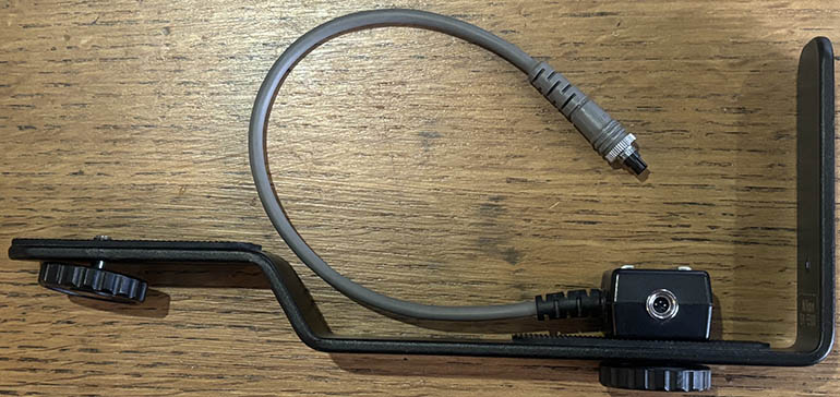 Nikon SK-E900 Multi-Flash Bracket Flash accessory