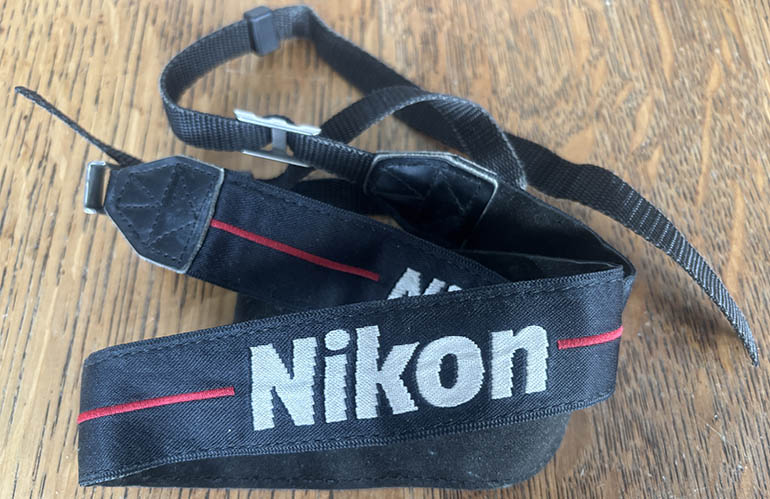 Nikon Black / red strip Camera strap