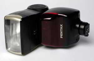 Pre-owned Pentax AF 500FTZ