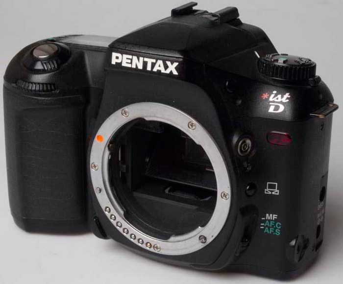 Pentax ist D SLR Digital Camera