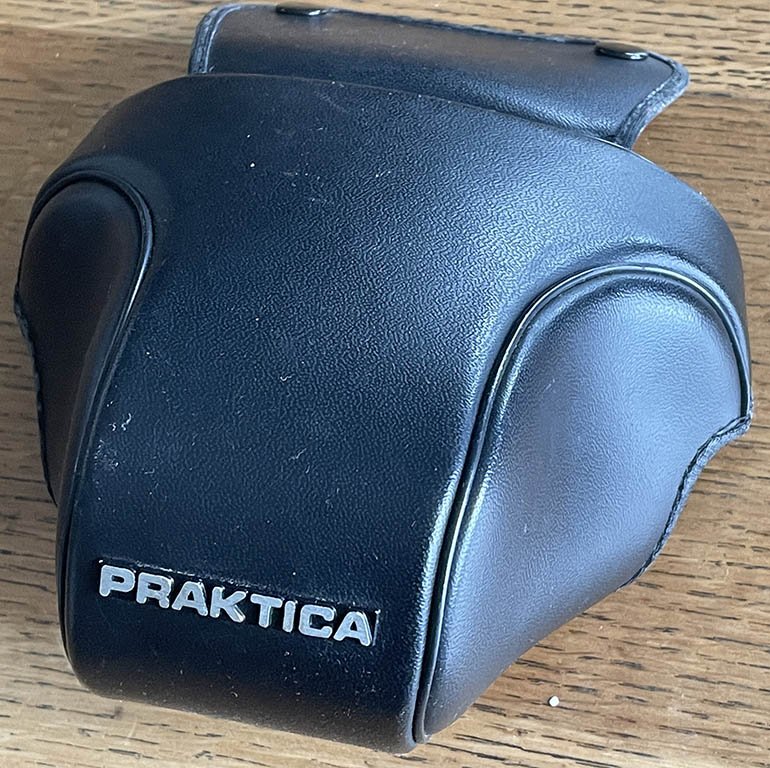 Pre-owned Praktica B-Series Ever Ready front cover