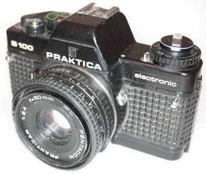 Praktica B100 c/w 50mm f/2.4 35mm camera