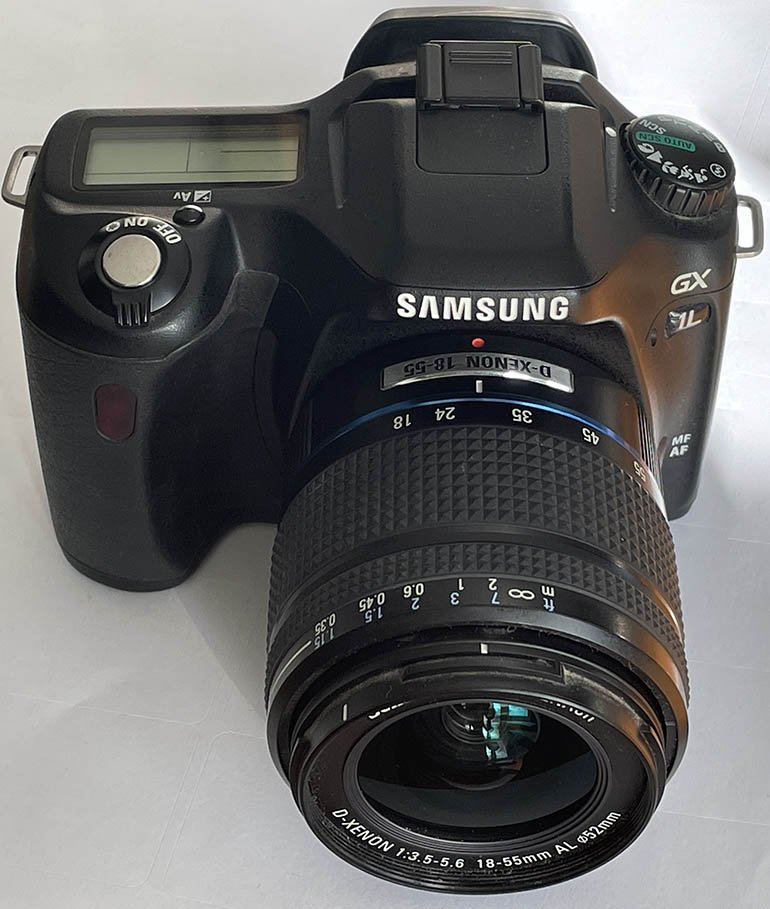 Pre-owned Samsung GX1L with 18-55mm lens