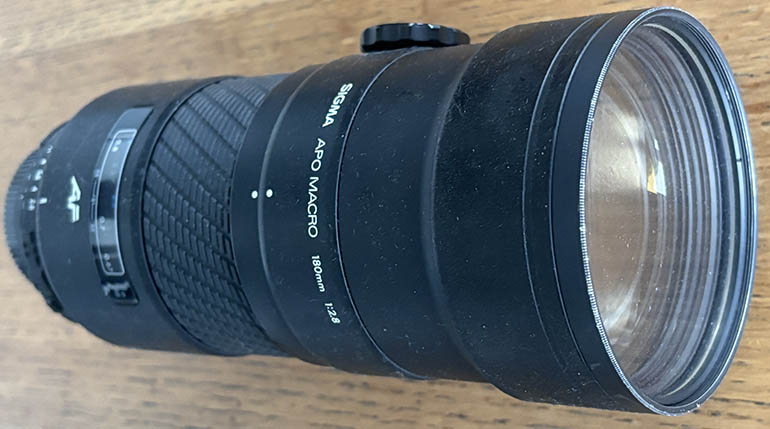 Sigma APO Macro 180mm f/2.8 Nikon AF Mount 35mm interchangeable lens