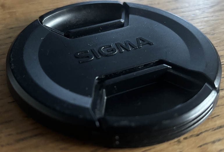 Sigma 77mm clip on Front Lens Cap