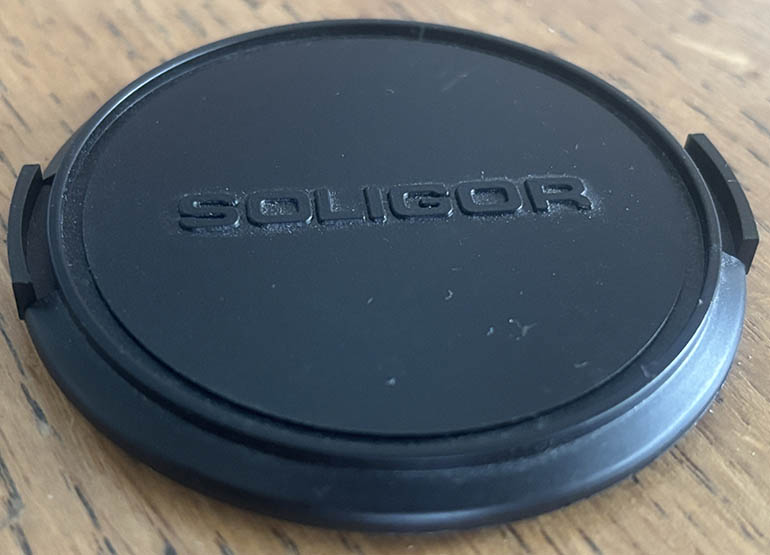 Soligor 62mm clip on Front Lens Cap