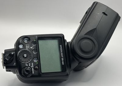 Used Nikon SB-900 Speedlight thumbnail 2