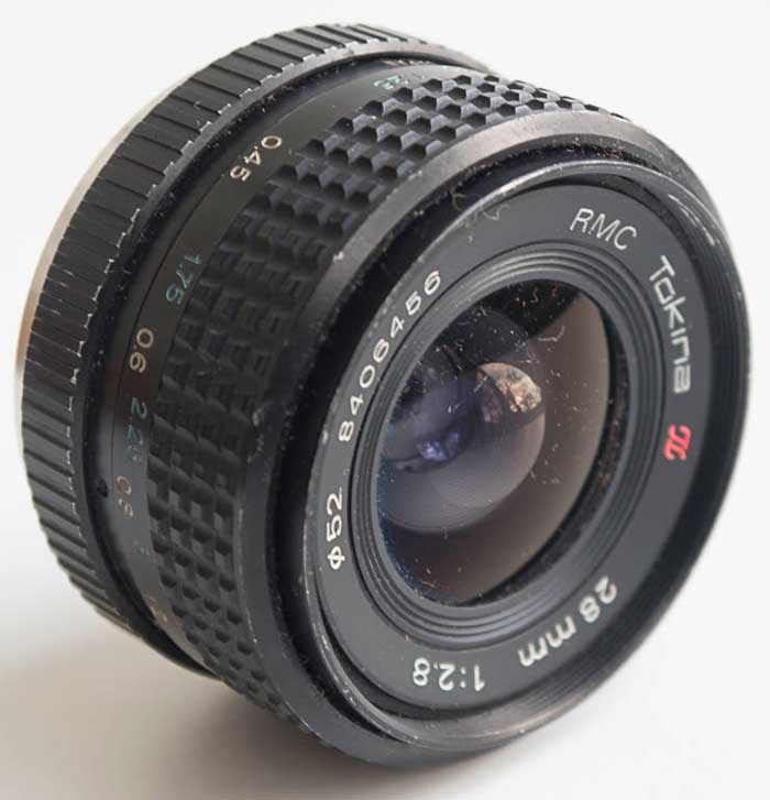 Tokina RMC 28mm f/2.8 35mm interchangeable lens