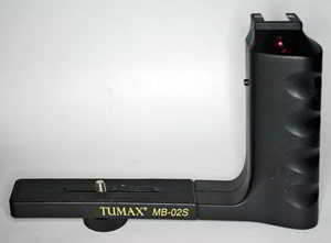 Tumax MB-02S Digital Slave Grip Flash accessory