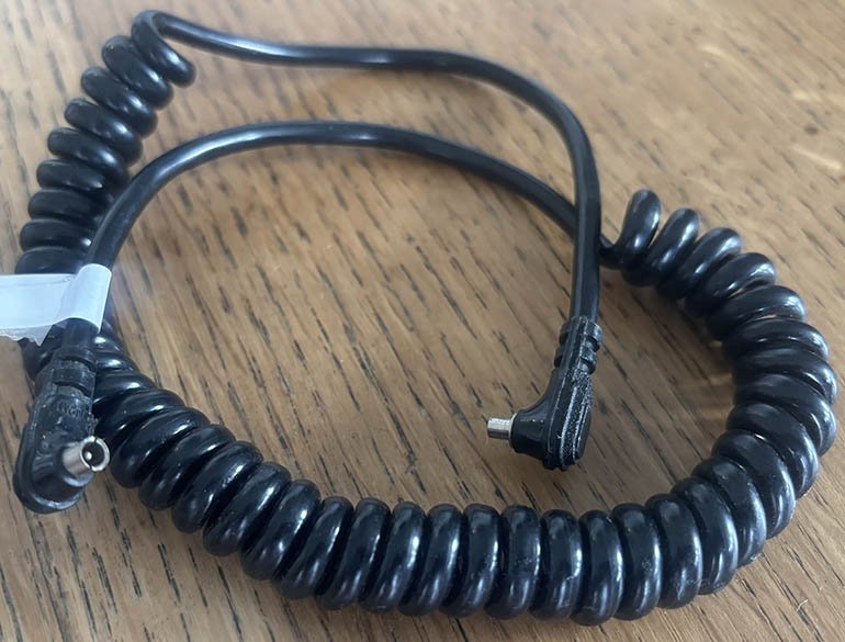 Used Unbranded 1m Coiled flash extension