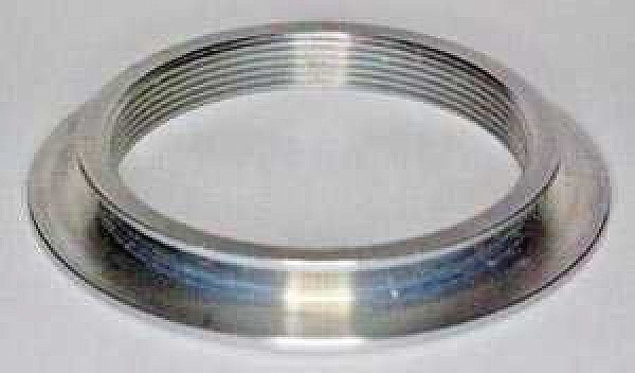Used Unbranded M42 screw to flange fitting