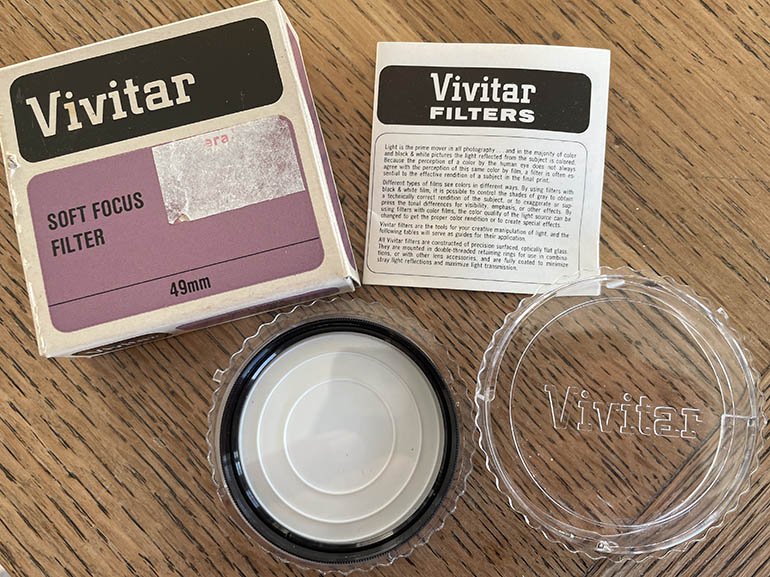 Pre-owned Vivitar 49mm soft-focus