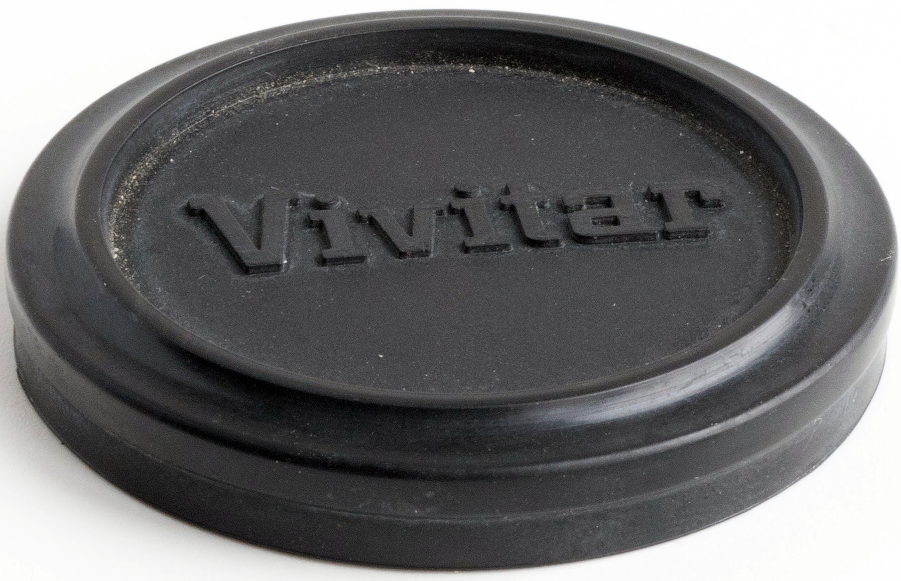 Pre-owned Vivitar 51mm plastic push on (49mm)